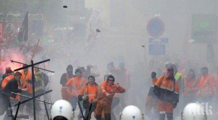 петима души ранени сблъсъци атинския квартал монастираки