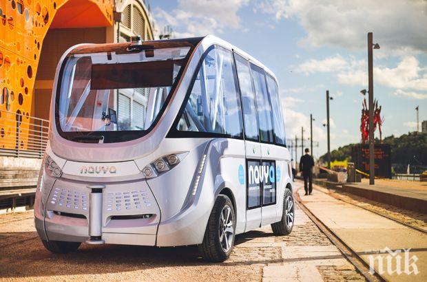 Холандия започна тестове на първите безпилотни минибуси