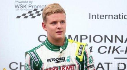 синът шумахер трето индия