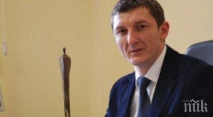 скандал военното ведомство зам министър плаши уволнение