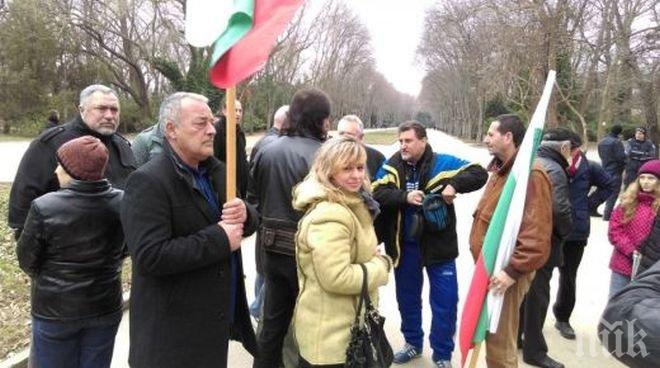 Родолюбци от Варна: Да не се посяга на онова, което е българско самочувствие