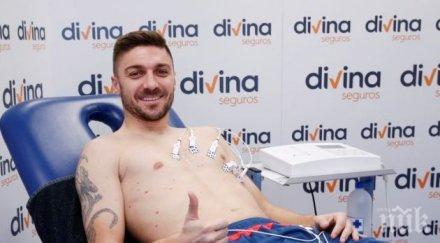 гари невил първи трансфер валенсия