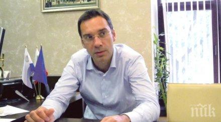 кметът бургас заплата 1800