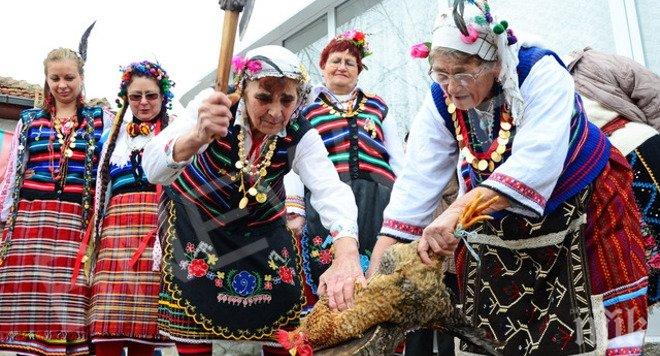 ПИК TV: В село Солник пазят традициите на Петльовден