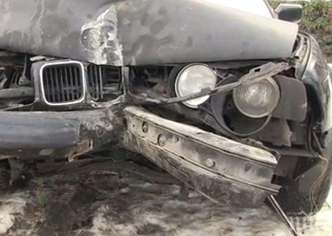 ПИК TV: Пиян шофьор събори електрически стълб в Русе