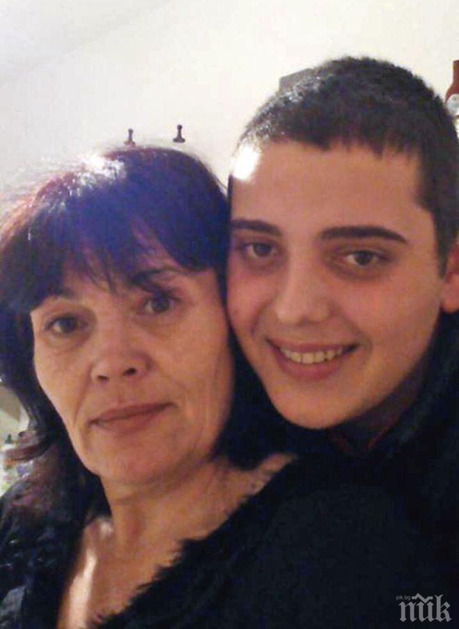 18-годишният Павлин: Депутати! Заради вас майка ми 10 години работи в чужбина!