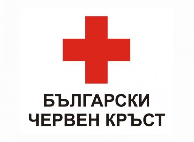 БЧК раздаде хранителни помощи на 898 жители на община Шумен