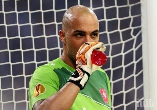 Три клуба с интерес към Ники Михайлов