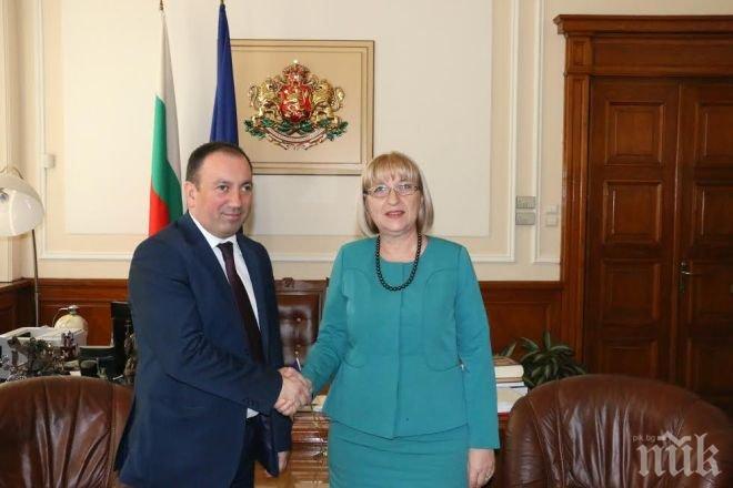Цачева разговаря с министъра на външните работи на Босна и Херцеговина