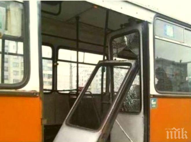 Туроператорът за катастрофата с автобуса: Ако се е движел с висока скорост, пораженията щяха да са много тежки