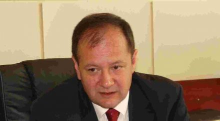 михаил миков герб третира опозицията подчинена