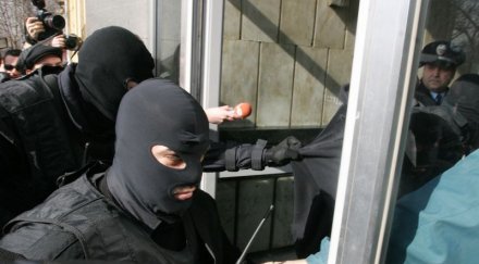 тарторката универсалните мила арестувана сърбия