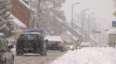 снежна буря остави без ток хил домакинства словакия