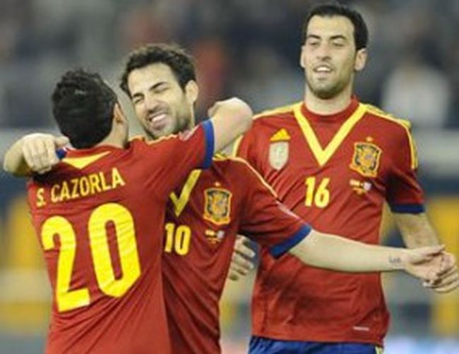 Испания подчини Уругвай след поредна лекция