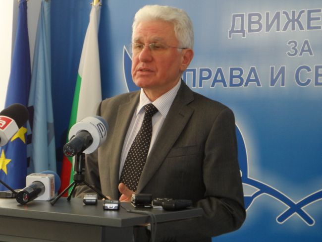 ДПС: Ами, ако Борисов е отказал на службите, защото е предпочел сенчестия бизнес?