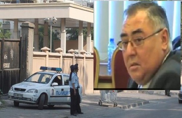 Бойко и вербовчикът му се оплетоха в лъжи