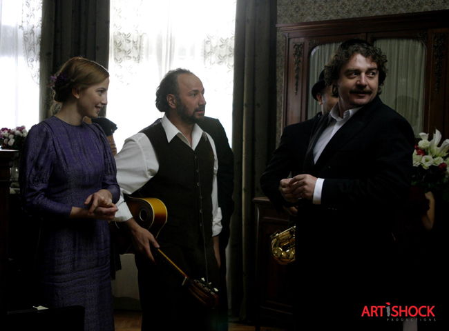 Фейсбук се присмя на Вълдобрев, композирал като дилетант (Видео)