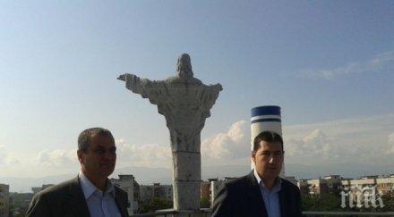 пловдивчани дават маха исус христос бившия хотел ванко закрилял квартала