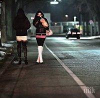 Пловдивските проститутки с ноу-хау - светят с фенери на шофьорите 