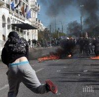 Бежанският център в Прага бил замерян с „коктейли Молотов“, един е ранен
