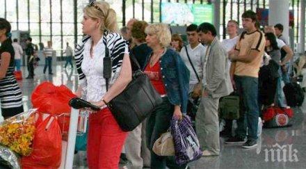 броят чуждестранните туристи анталия отбеляза ниските нива последните години