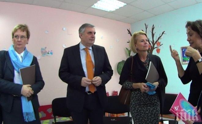 Шведска министърка нагази в калта на Факултето