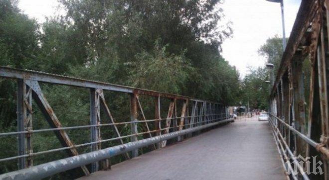 Внимание! Сто опасни моста дебнат по пътищата
