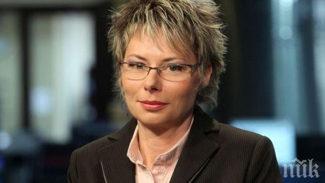 Лъсна строго пазена тайна! Едно от лицата на Би Ти Ви крие нашарено с татуировки тяло, вижте (снимка)
