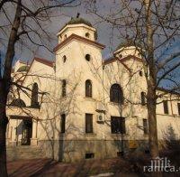 Мюсюлманин дари 5000 лева за спасяването на църковни стенописи