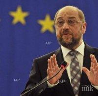 Шулц: Нерешителните правителства пречат на разрешаването на бежанската криза в ЕС