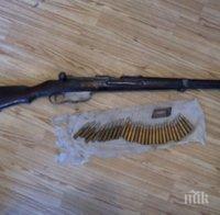 Пенсионер се гръмна с незаконна пушка в корема 