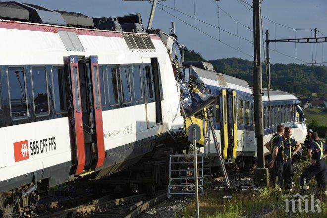 Меркел поразена от тежката катастрофа между два влака