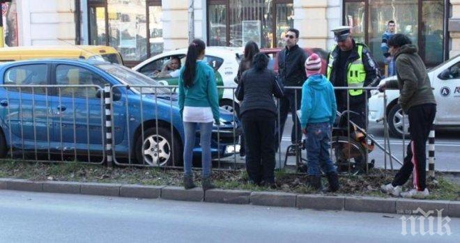 Блъснаха мъж в инвалидна количка при Централна гара в Пловдив