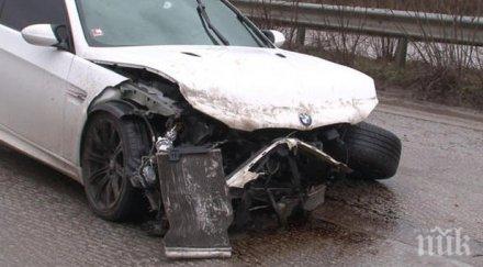 автомеле тракия два автомобила помляха входа софия