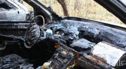 изгорена напълно кола варненския квартал чайка пострадали паркираните около нея автомобили