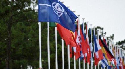 засилването военния потенциал нато границите русия застрашава стабилността европа