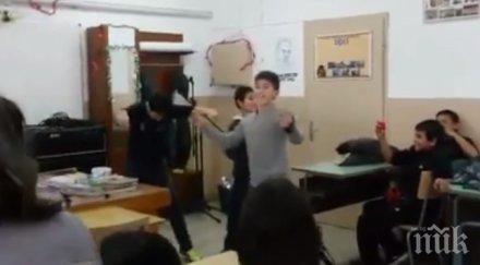 фарс българско училище ученици въртят гюбеци час музика учителят кефи веселбата директорката защитава скандално видео