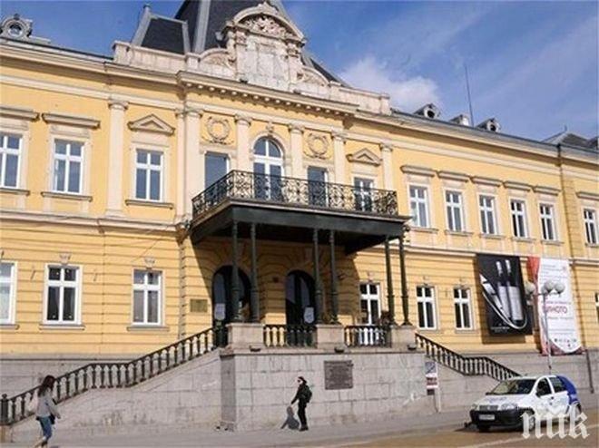 Национална галерия „Двореца” показва изложба за Левски безплатно