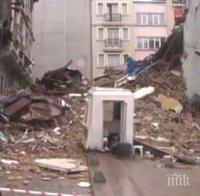 Няма данни за жертви и пострадали хора при падането на сградата в Истанбул