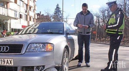 екшън камион откърти търново огромна бетонна топка заби движеща кола