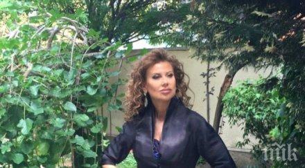 ексклузивно пик илиана раева изригна зелените всички сме без мозъци всички можете манипулирате златното момиче помете тома белев клакьорите