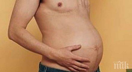 баща две деца индия убеден бременен