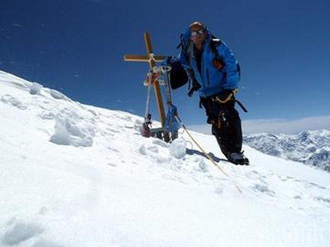 ИЗВЪНРЕДНО В ПИК! Георги Георгиев е българският алпинист, загинал под връх Елбрус! Смъртта му е мистерия!