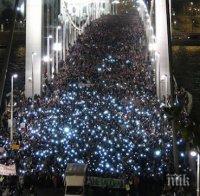 Унгарците протестираха срещу реформите в образователната сфера на премиера Орбан