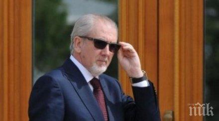 първо пик изменникът местан излъга приятелите фейсбук