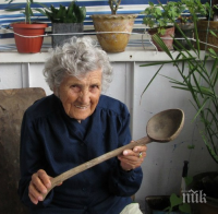 Ромът Теменужкин душил баба Цвета с възглавница. После източил дебитната й карта и проиграл парите в казино 