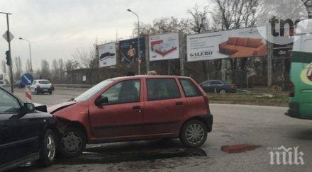 автомеле пловдив заради отнето предимство една колите имало дете снимки