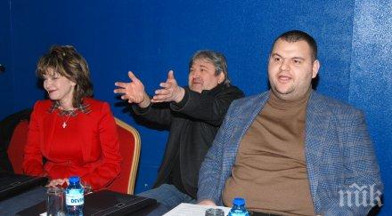 блъсков правиш треснат пеевски праща флашките статиите калоян стоев чии пари купи труд