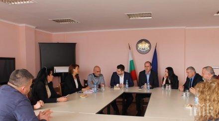 евродепутатът герб енп андрей новаков общинският съвет кърджали патова ситуация