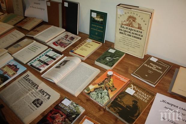 94-годишна жена се включи в инициатива на община Лесичово и направи препис на „История славянобългарска“
